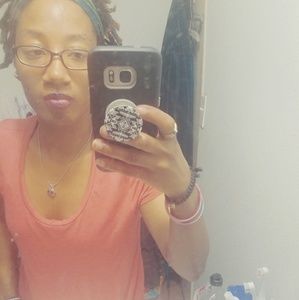 Meet your Posher, Shana